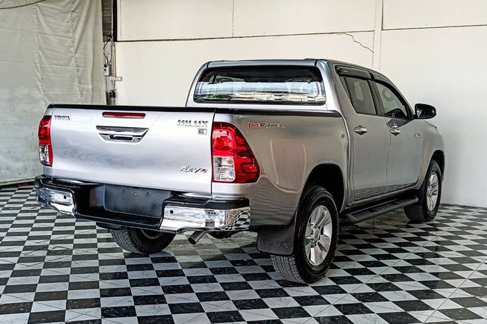 REVO PRE 2018 2.4E AT DOUBLE CAB SILVER  4916 full