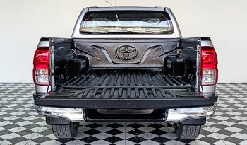 REVO PRE 2018 2.4E AT DOUBLE CAB SILVER  4916 full