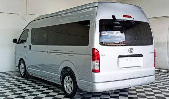 TOYOTA 2WD 2017 3.0 AT COMMUTER SILVER  7292 full