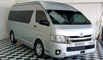 TOYOTA 2WD 2017 3.0 AT COMMUTER SILVER  7292 full