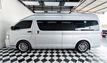 TOYOTA 2WD 2018 3.0 MT COMMUTER SILVER 7159 full