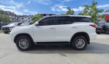 TOYOTA 2WD 2018 2.7V AT FORTUNER WHITE  6321 full