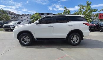 TOYOTA 2WD 2018 2.7V AT FORTUNER WHITE  6321 full