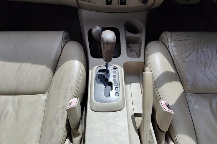 TOYOTA 4WD 2007 2.7V AT FORTUNER SILVER  404 full