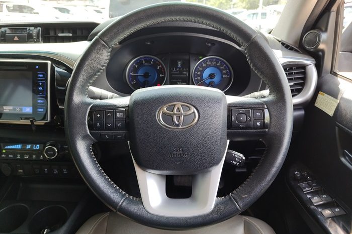 REVO 4WD 2017 2.8G AT DOUBLE CAB BLACK  6357 full