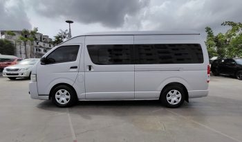 TOYOTA 2WD 201 3.0 MT COMMUTER SILVER 715 full