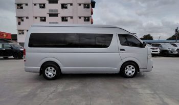TOYOTA 2WD 201 3.0 MT COMMUTER SILVER 715 full