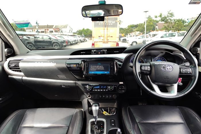REVO 4WD 2020 2.8G AT DOUBLE CAB SILVER  4028 full