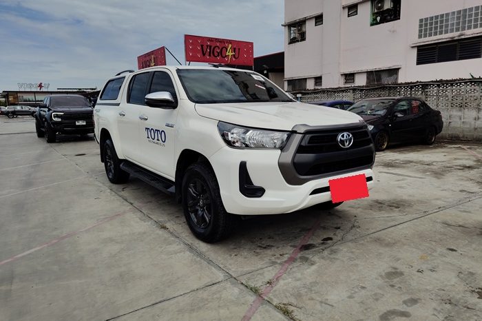 REVO PRE 2021 2.4E AT DOUBLE CAB WHITE  1768 full