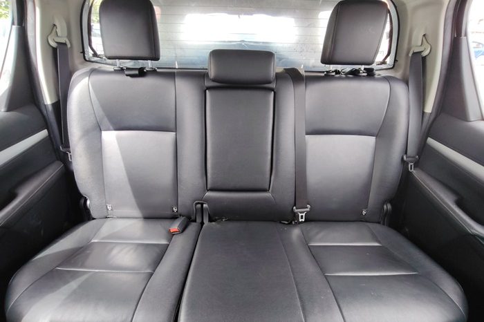 REVO 4WD 2020 2.8G AT DOUBLE CAB SILVER  4043 full
