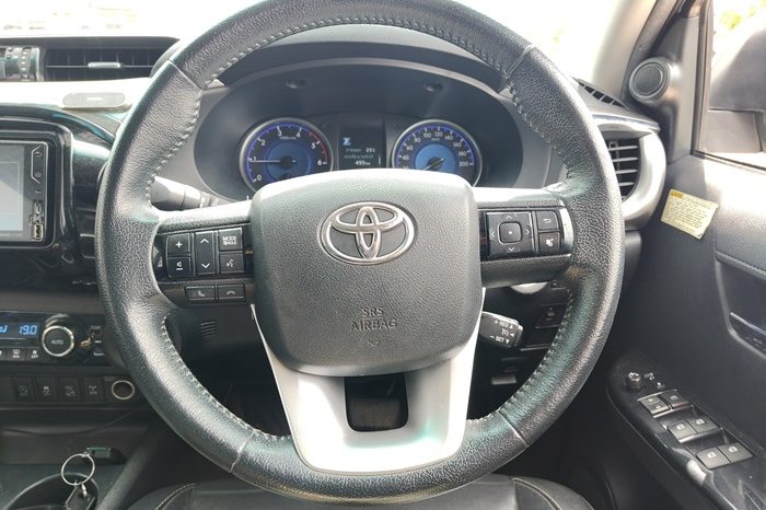 REVO 4WD 2020 2.8G AT DOUBLE CAB SILVER  4043 full