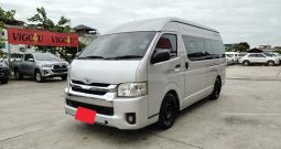 TOYOTA 2WD 2018 3.0 MT COMMUTER SILVER 2135