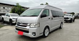 TOYOTA 2WD 2018 3.0 MT COMMUTER SILVER 3057