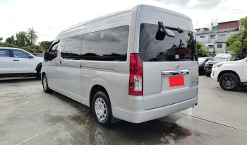 TOYOTA 2020 2WD 2.8 MT COMMUTER SILVER  2041 full