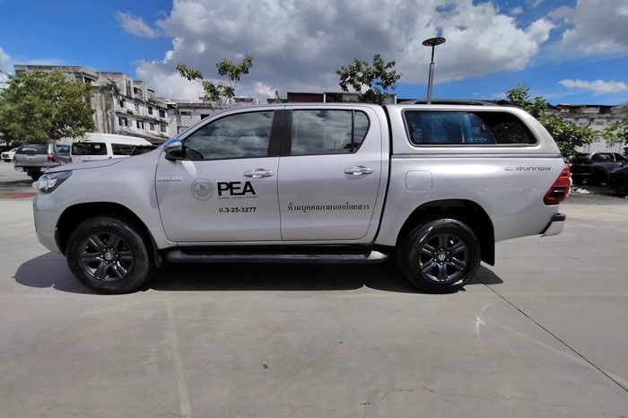 REVO PRE 2020 2.4E AT DOUBLE CAB SILVER  7582 full