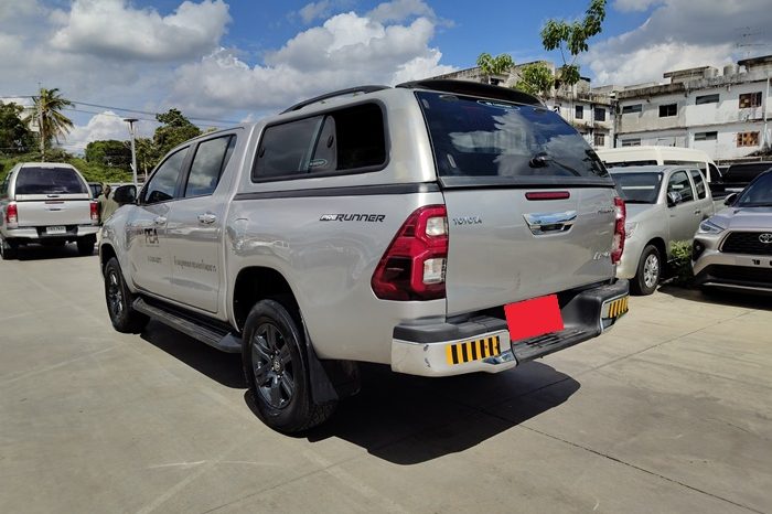 REVO PRE 2020 2.4E AT DOUBLE CAB SILVER  7582 full