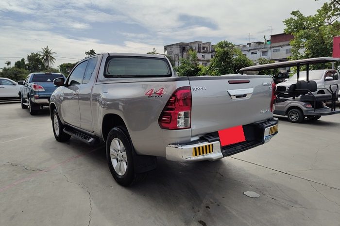 REVO 4WD 2020 2.4E MT SMART CAB SILVER  5487 full