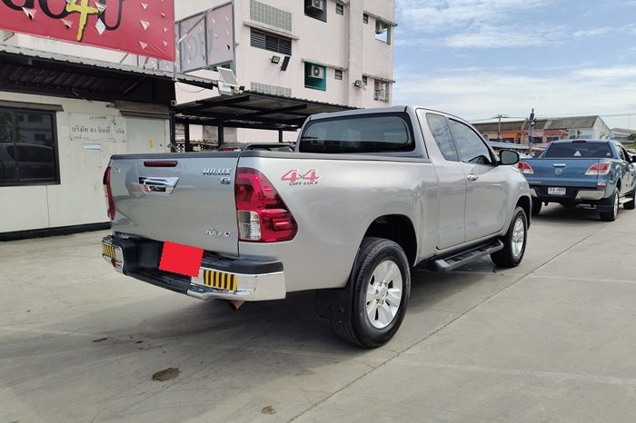 REVO 4WD 2020 2.4E MT SMART CAB SILVER  5487 full