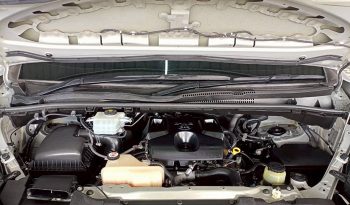 TOYOTA 2020 2WD 2.8 MT COMMUTER SILVER  2042 full