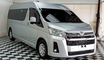 TOYOTA 2020 2WD 2.8 MT COMMUTER SILVER  2042 full