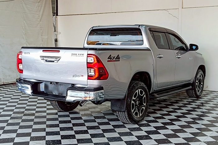 REVO 4WD 2021 2.4E MT DOUBLE CAB SILVER  2063 full