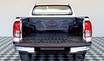 REVO 4WD 2018 2.8G AT DOUBLE CAB WHITE  3437 full