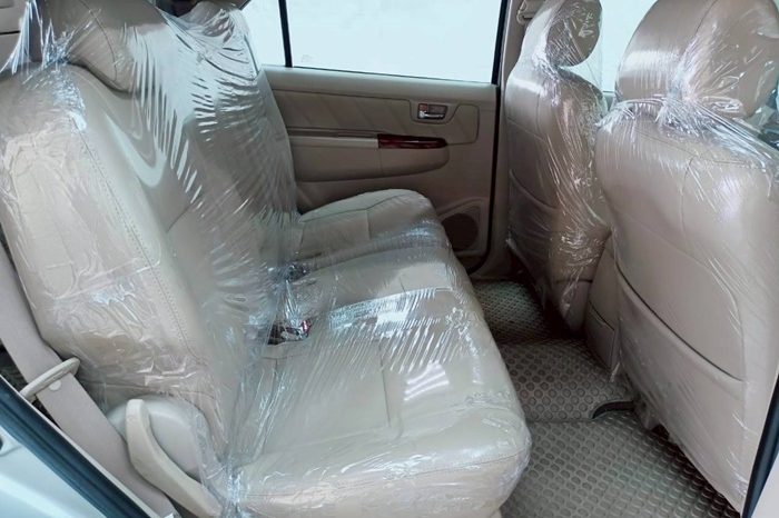 TOYOTA 4WD 2007 2.7V AT FORTUNER SILVER  404 full