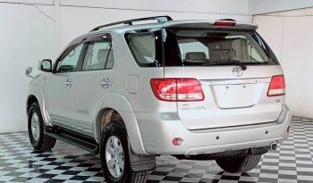 TOYOTA 4WD 2007 2.7V AT FORTUNER SILVER  404 full