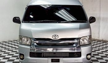 TOYOTA 2WD 2016 3.0 MT COMMUTER SILVER 429 full