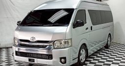 TOYOTA 2WD 2016 3.0 MT COMMUTER SILVER 429