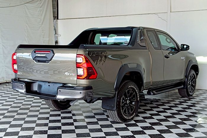 REVO 4WD 2021 2.8G AT SMART CAB BRONZE  4423 full