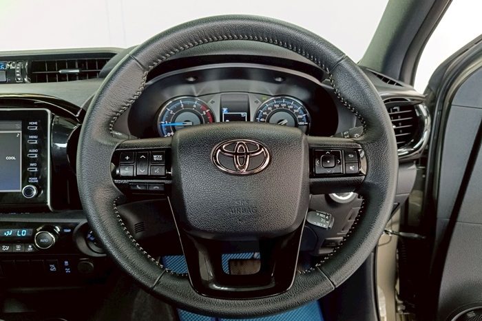 REVO 4WD 2021 2.8G AT SMART CAB BRONZE  4423 full