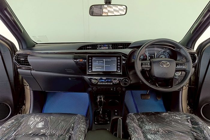 REVO 4WD 2021 2.8G AT SMART CAB BRONZE  4423 full