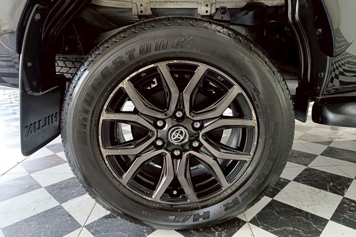 GR 4WD 2022 2.8G AT DOUBLE CAB BLACK  4519 full