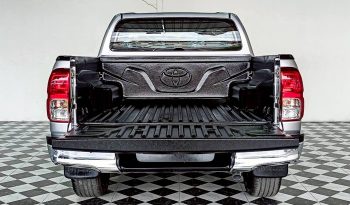 REVO PRE 2018 2.4E AT DOUBLE CAB SILVER  4934 full