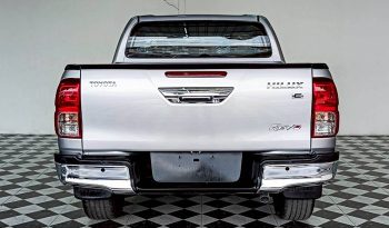 REVO PRE 2018 2.4E AT DOUBLE CAB SILVER  4934 full