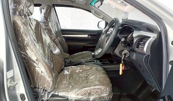 REVO PRE 2018 2.4E AT DOUBLE CAB SILVER  4934 full