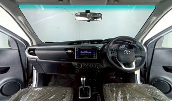 REVO PRE 2018 2.4E AT DOUBLE CAB SILVER  4934 full