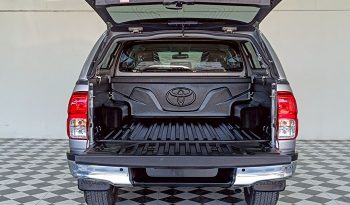 REVO PRE 2017 2.4E AT DOUBLE CAB SILVER  4950 full