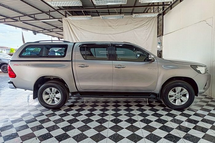 REVO PRE 2018 2.4E AT DOUBLE CAB SILVER  4960 full