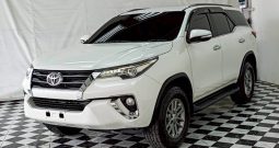 TOYOTA 2WD 2018 2.7V AT FORTUNER WHITE  6321