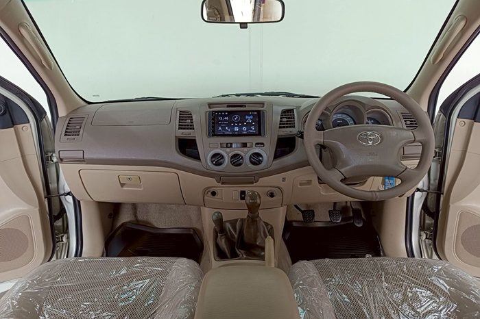 VIGO 4WD 2008 3.0G MT DOUBLE CAB SILVER  6411 full