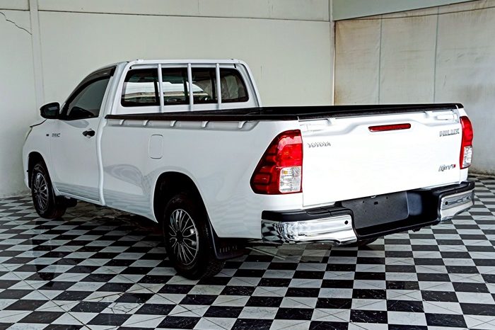 REVO 2WD 2018 2.4J MT STANDARD WHITE 3428 full