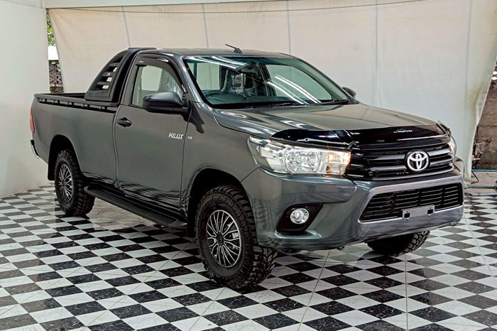 REVO 2WD 2018 2.4J MT STANDARD DARK GREY 3628 full
