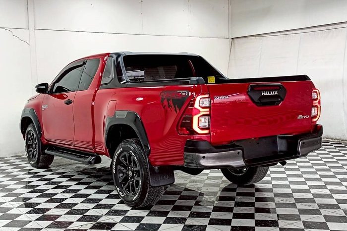 REVO 4WD 2022 2.8G AT SMART CAB RED  7489 full