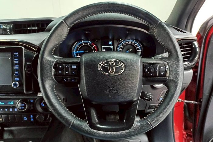 REVO 4WD 2022 2.8G AT SMART CAB RED  7489 full