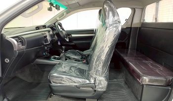 REVO 4WD 2021 2.4E MT SMART CAB SILVER  8356 full