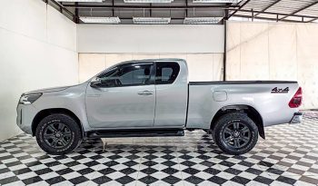 REVO 4WD 2021 2.4E MT SMART CAB SILVER  8356 full