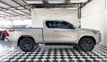 REVO 4WD 2021 2.4E MT SMART CAB SILVER  8356 full