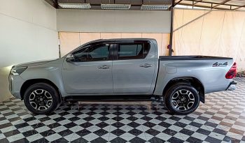 REVO 4WD 2021 2.4E MT DOUBLE CAB SILVER  8592 full